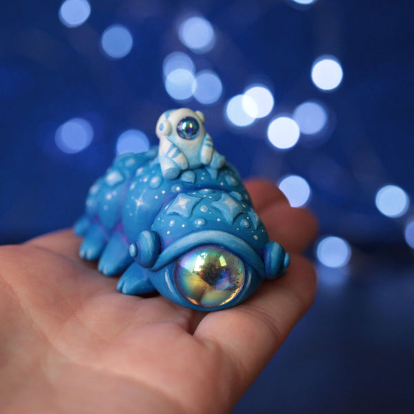 Explorers - Preorder Figurine