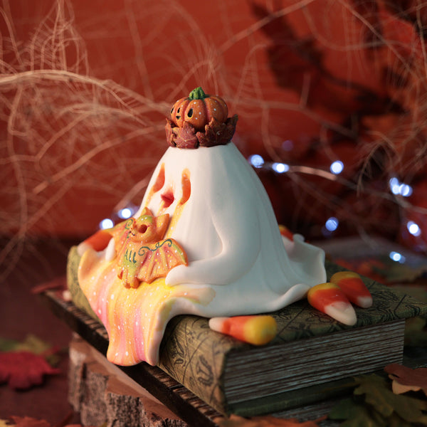 Fall King Shelf Ghost Figurine