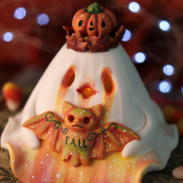 Fall King Shelf Ghost Figurine