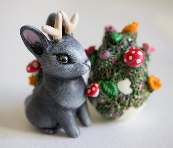 Black Bunnylope and Mossy Egg Set