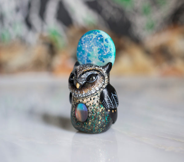 Aura Owl Figurine