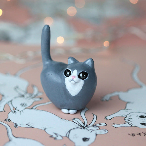 Grey and White Heart Kitty - Less White