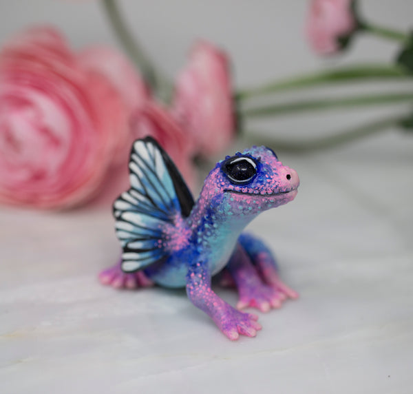 Geckofly Figurine