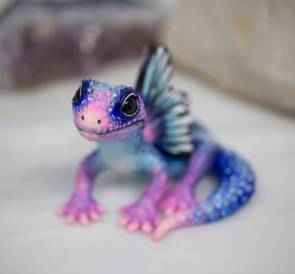 Geckofly Figurine