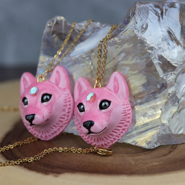 Aura Quartz Wolf Gold Tone Chain