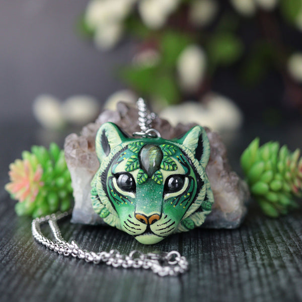 Green Labradorite Tiger Necklace