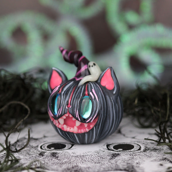 Cheshire Pumpkin Figurine