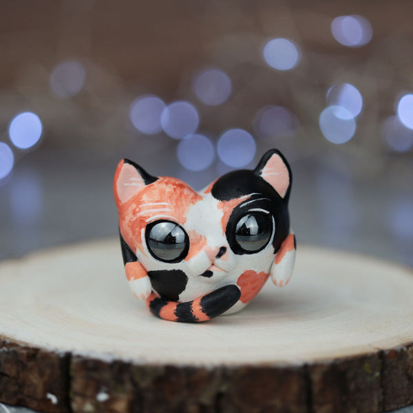 Calico Preorder Heart Cat Figurine