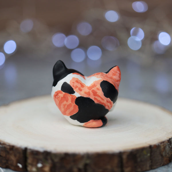 Calico Preorder Heart Cat Figurine