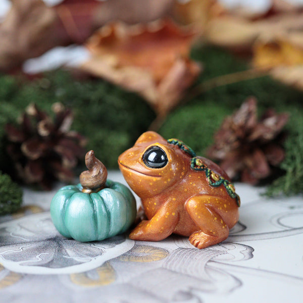 Fall Frog Figurine Set