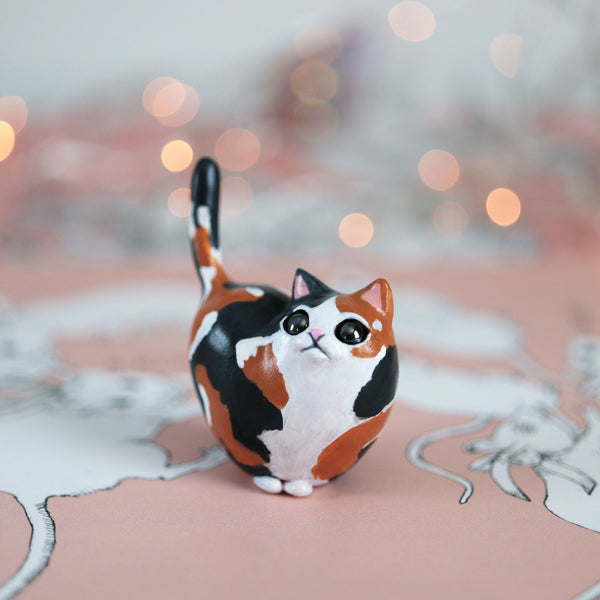 Calico Heart Kitty Figurine