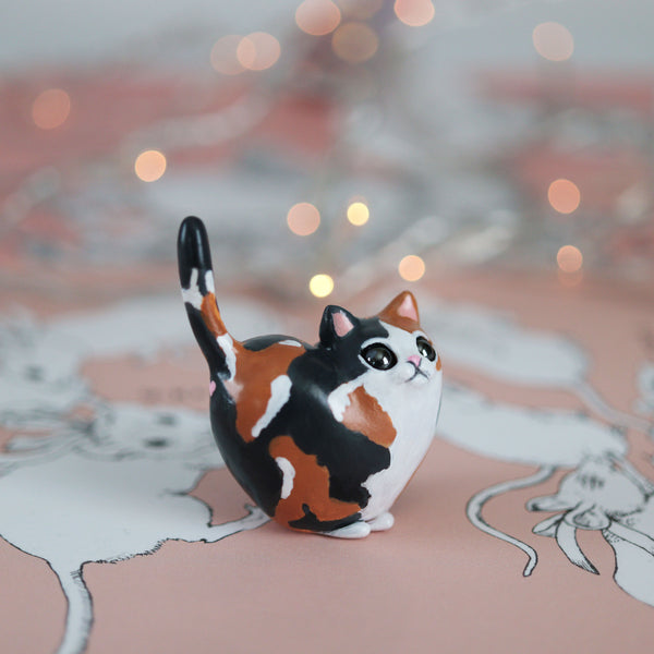 Calico Heart Kitty Figurine