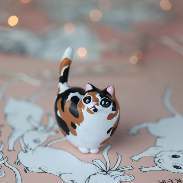 Calico Heart Kitty Figurine