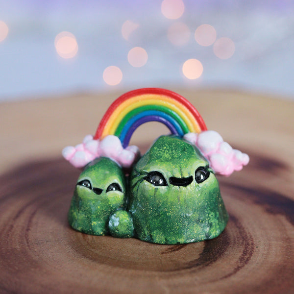 Grassy Hill Friends Figurine