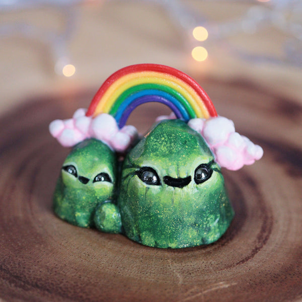 Grassy Hill Friends Figurine