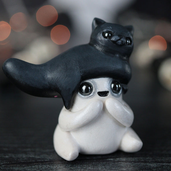 Cat Wig Ghost Figurine
