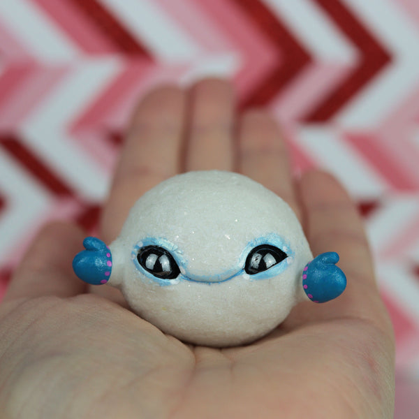 Didi Snowball Figurine