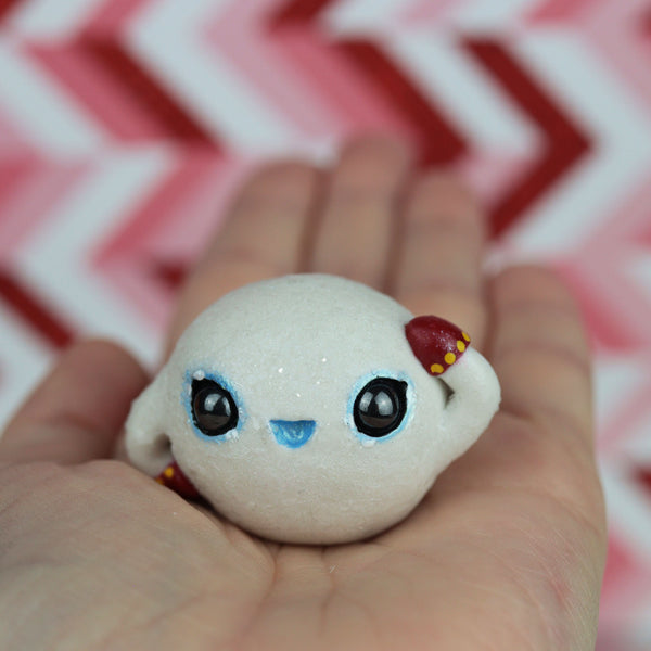 Dotty Snowball Figurine