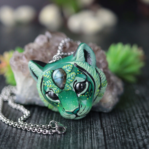 Blue Green Labradorite Tiger Necklace