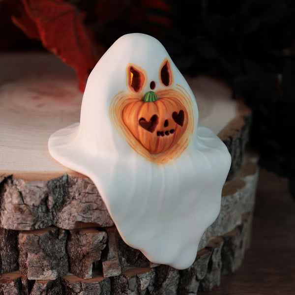 Heart Eye Pumpkin Shelf Ghost Figurine