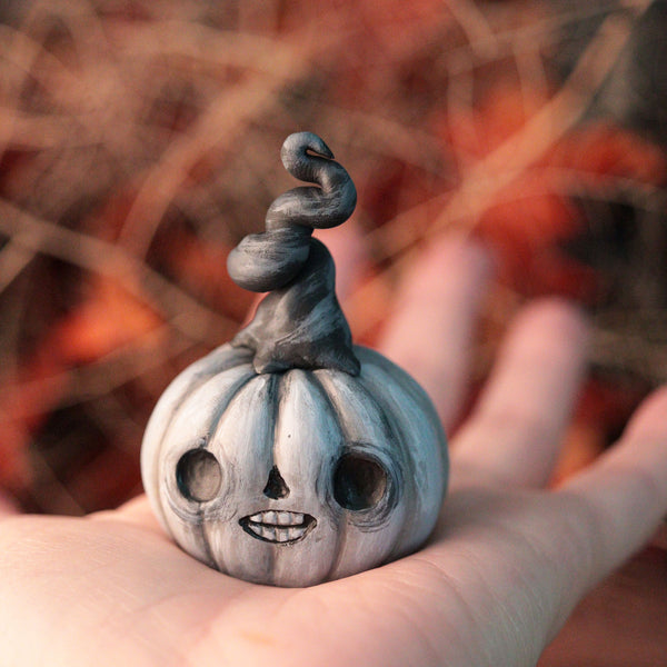 Preorder Villager Jack o'lantern Figurine