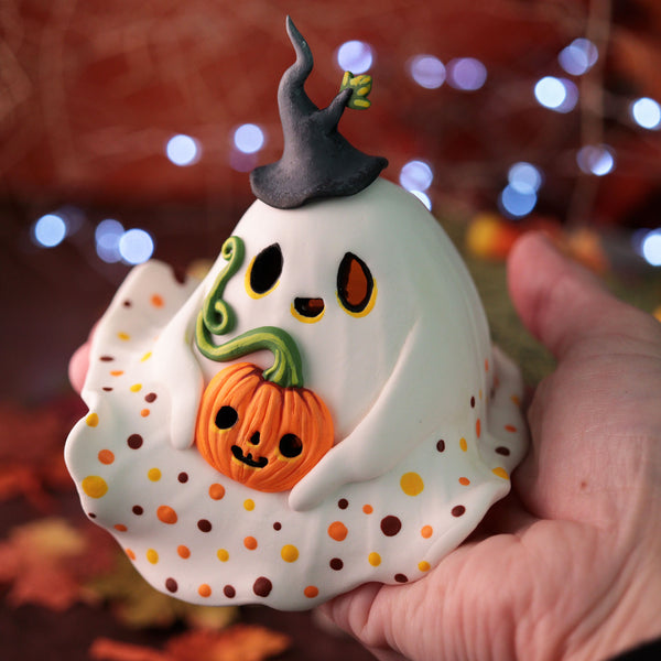 Pump Kin Shelf Ghost Figurine