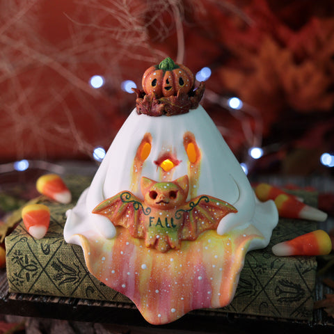 Fall King Shelf Ghost Figurine