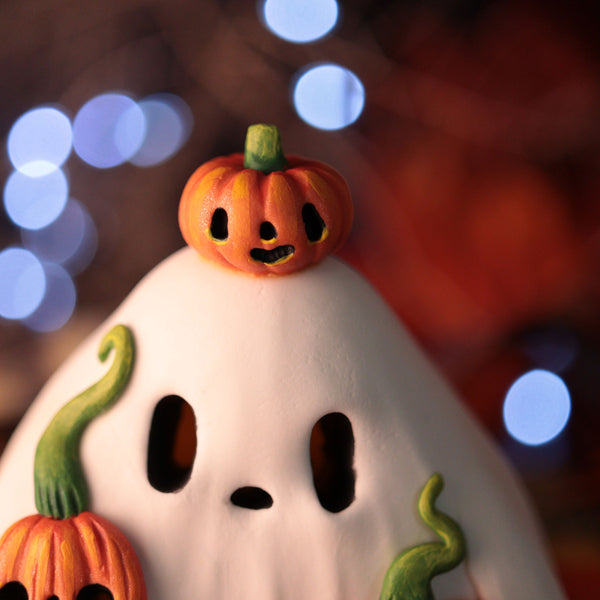 3 Pumpkins Shelf Ghost - Light up Figurine