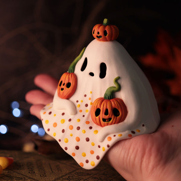 3 Pumpkins Shelf Ghost - Light up Figurine