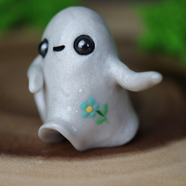 Dancing Ghost Figurine