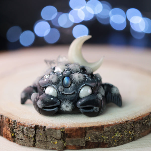 Moonstone Crabby Figurine