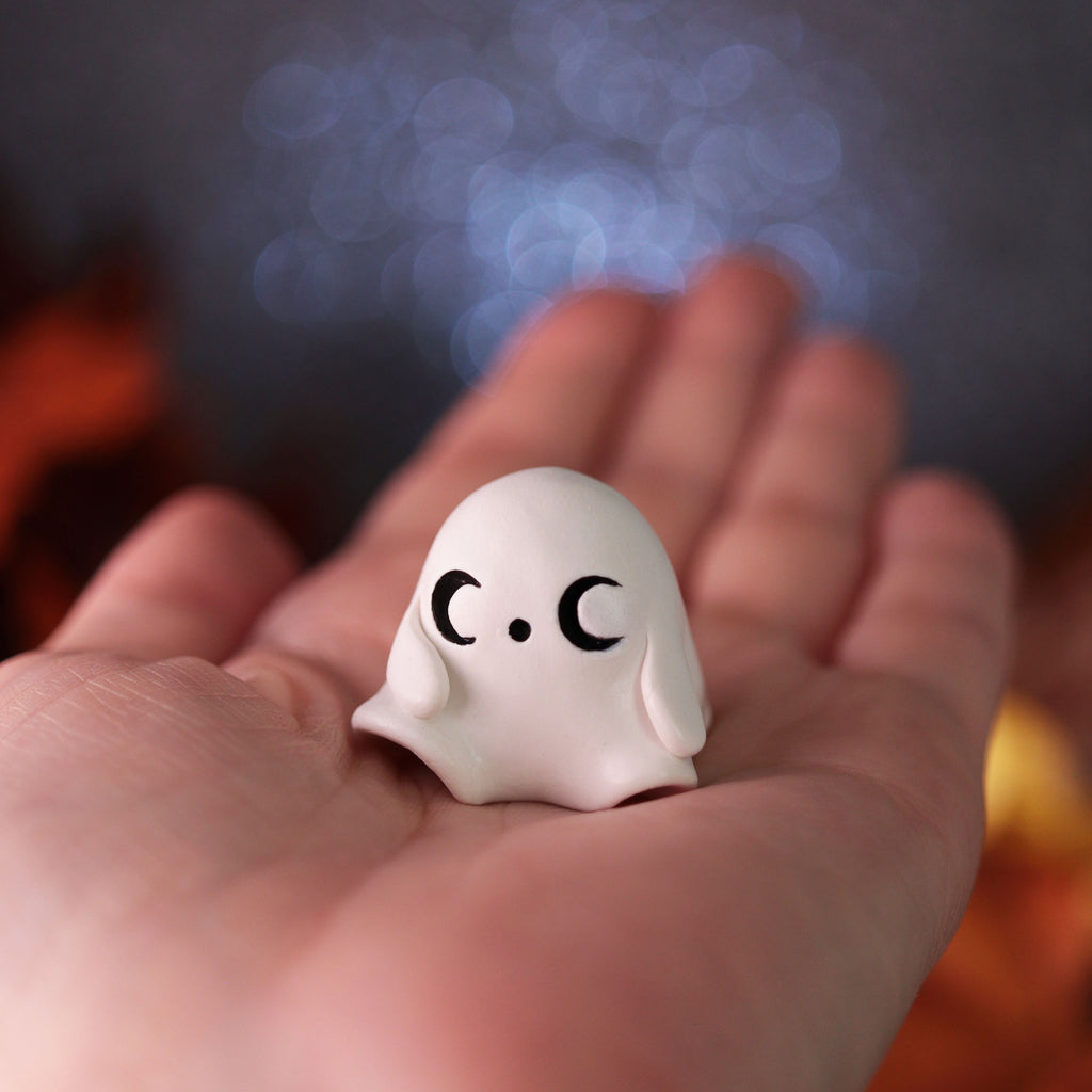 PreOrder Luna Ghost Figurine WhimsyCalling
