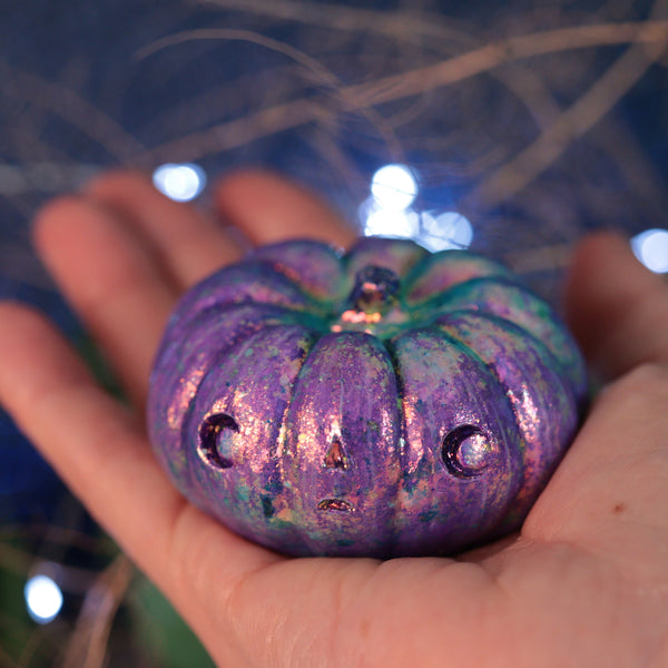 Fancy Mica Pottsfield Pumpkin Figurine