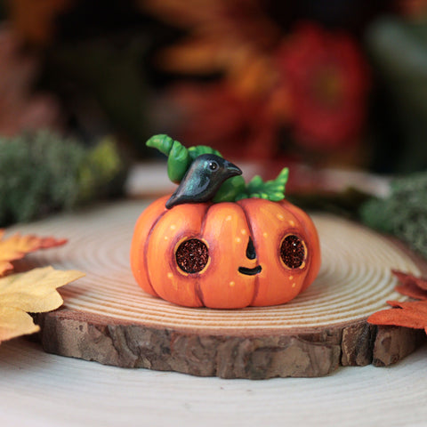 Preorder Small Jack O'lantern with Crow Figurine