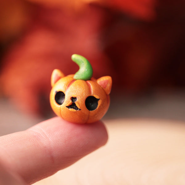 Preorder Pumpkitty Figurine