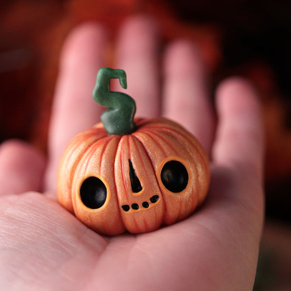 Preorder Country Pumpkin Figurine