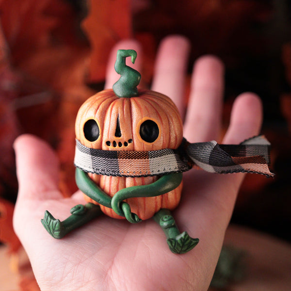 Preorder Country Pumpkin Figurine