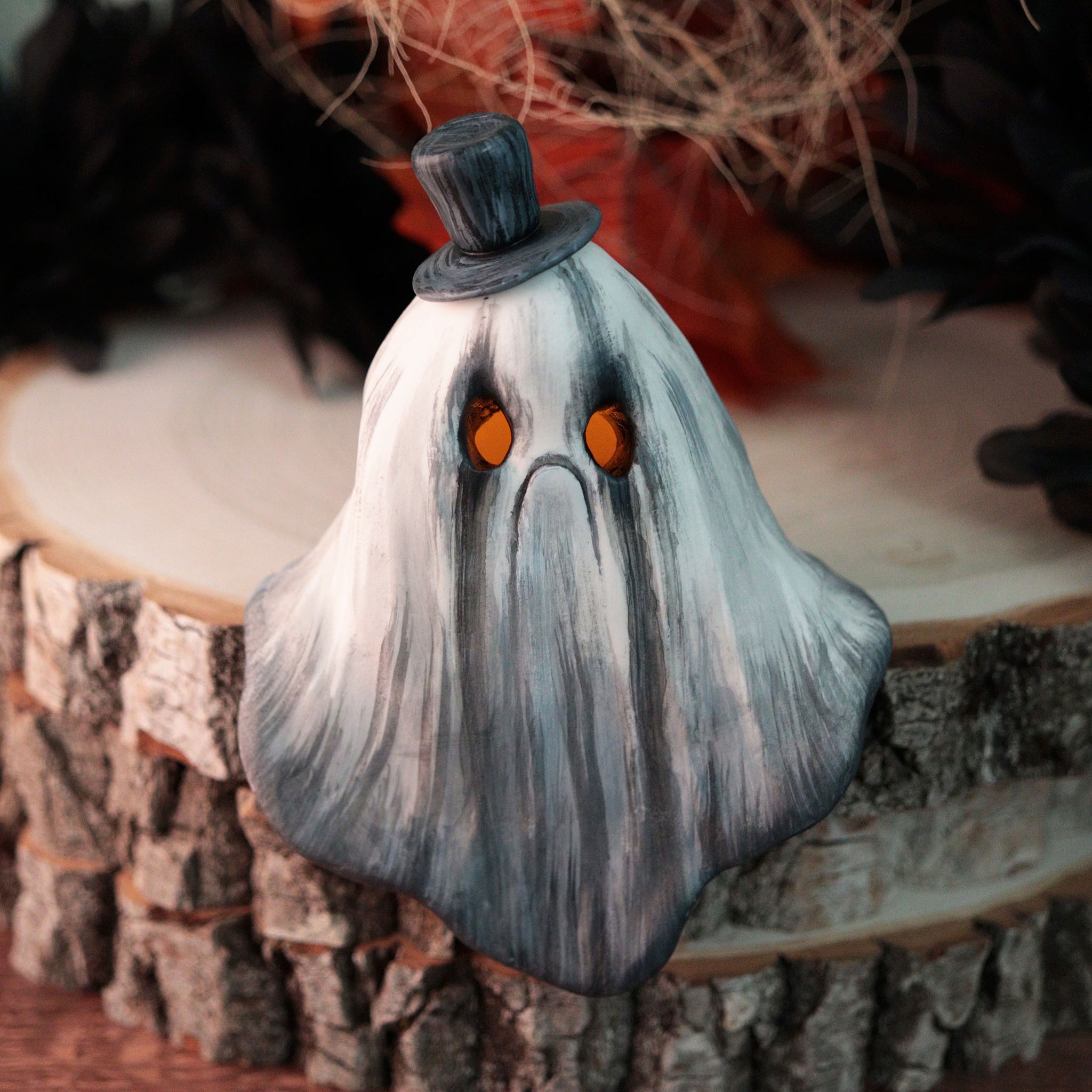 Grumpy Top Hat Shelf Ghost