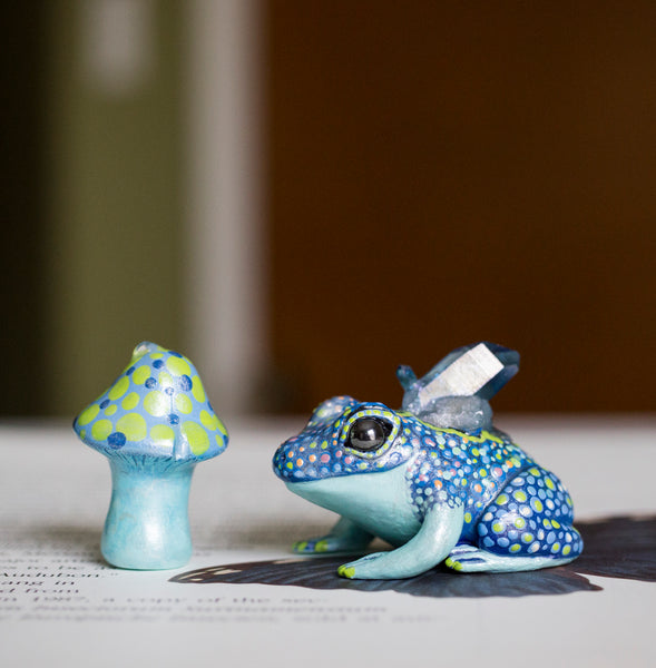 Blue Crystal Frog and Mushroom Buddy Figurines