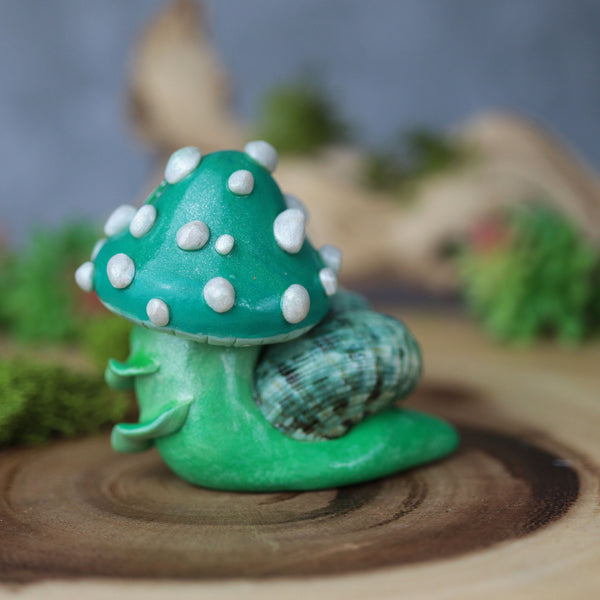 Green Shnail (Shroom Snail) Figurine