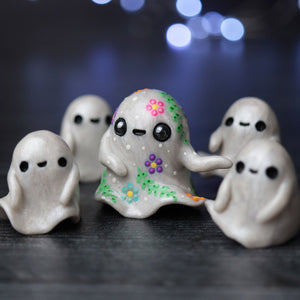 RESERVED 3 GHOST FIGURINES