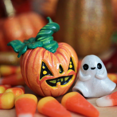 One Tooth Heart Pumpkin Figurine