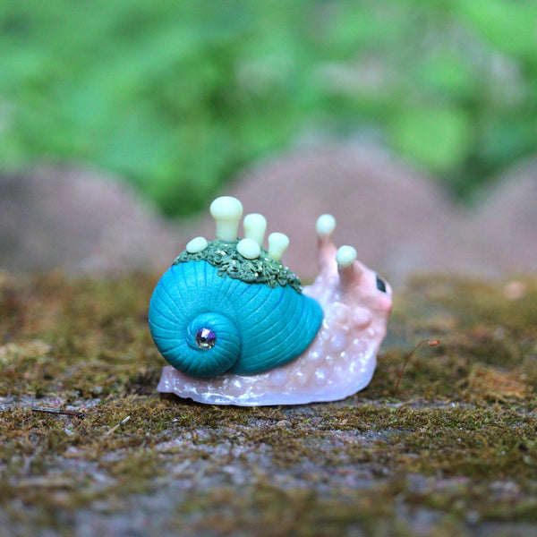 Glow Snail Figurine