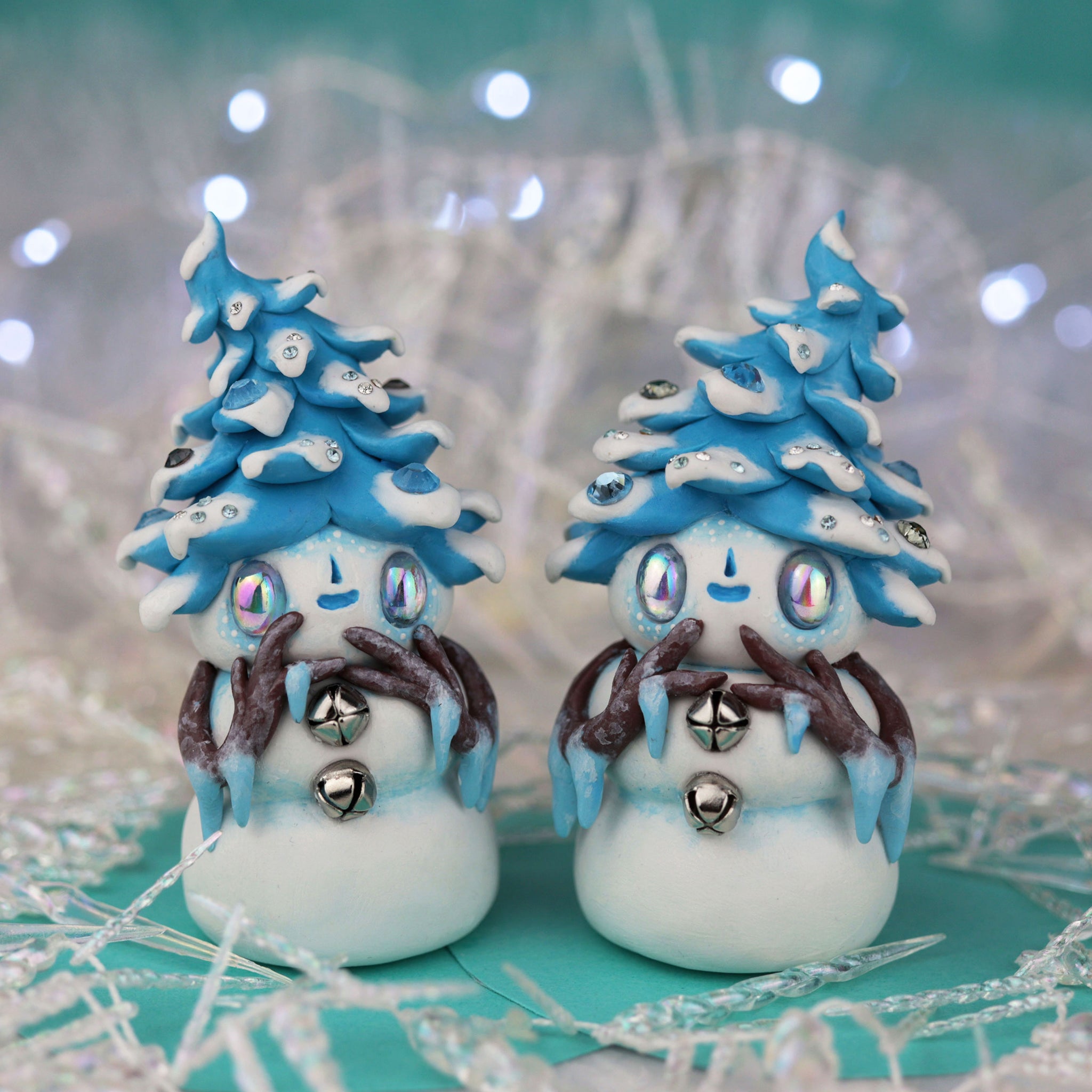 The Frosty Twins Figurines
