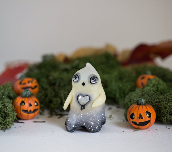 Lonely Starry Ghost Figurine