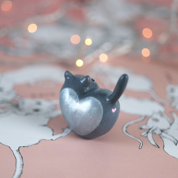 Grey Heart Kitty Figurine