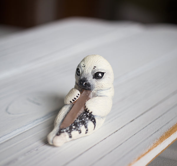 Crystal Seal pup Figurine