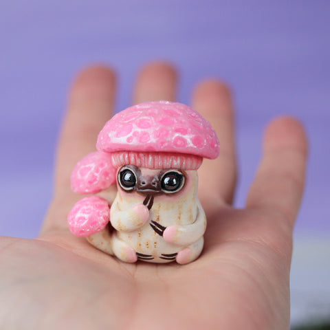 Wrinkled Peach Slothshroom Figurine