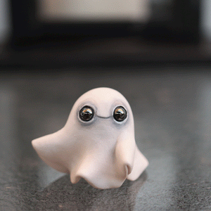 Dancing Ghost 1 Figurine