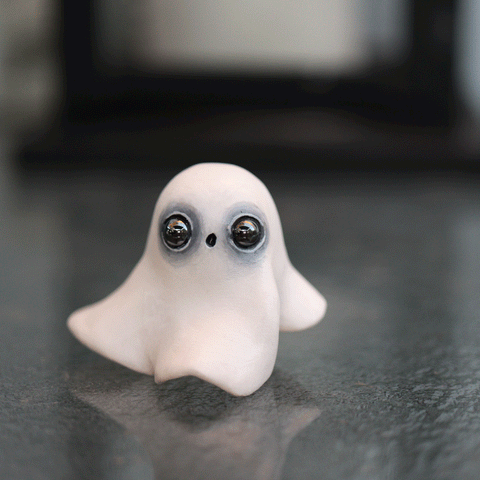 Dancing Ghost 3 Figurine